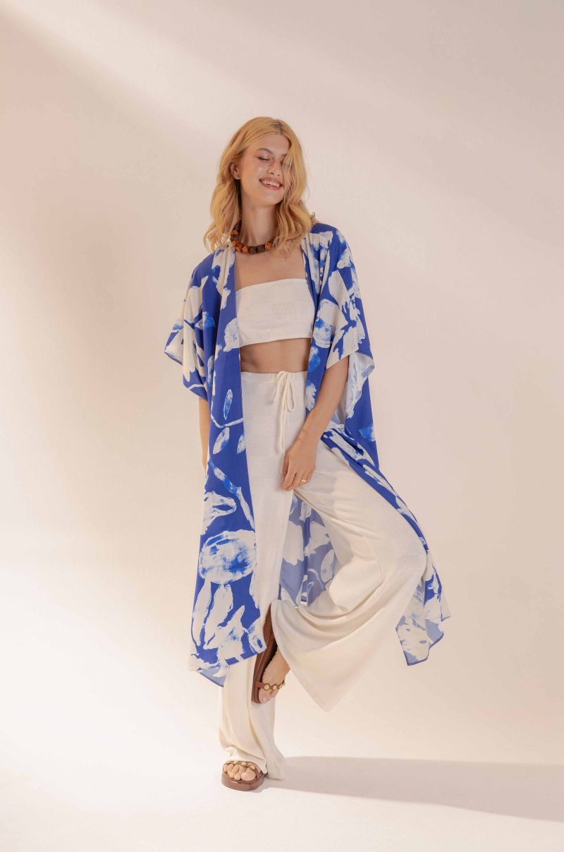 maxi kimono coral est. flor da pele